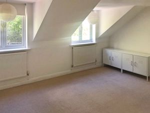 Photo 5- click for photo gallery